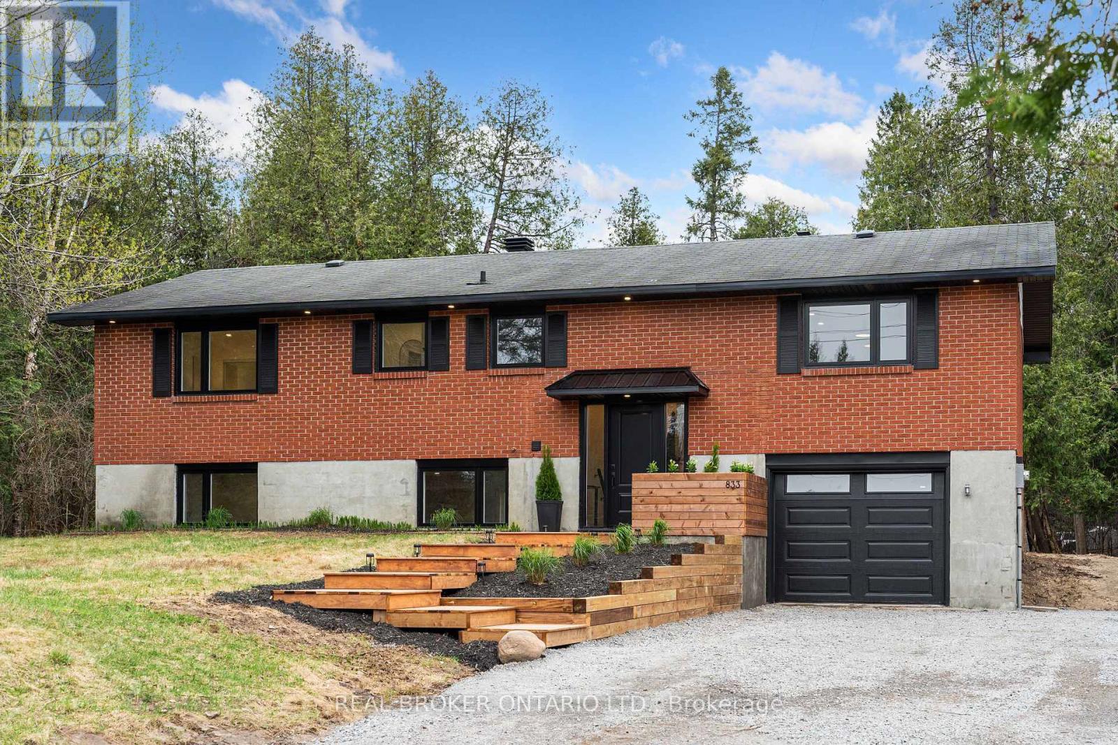 Property at 833 BEAVERTAIL ROAD image 5