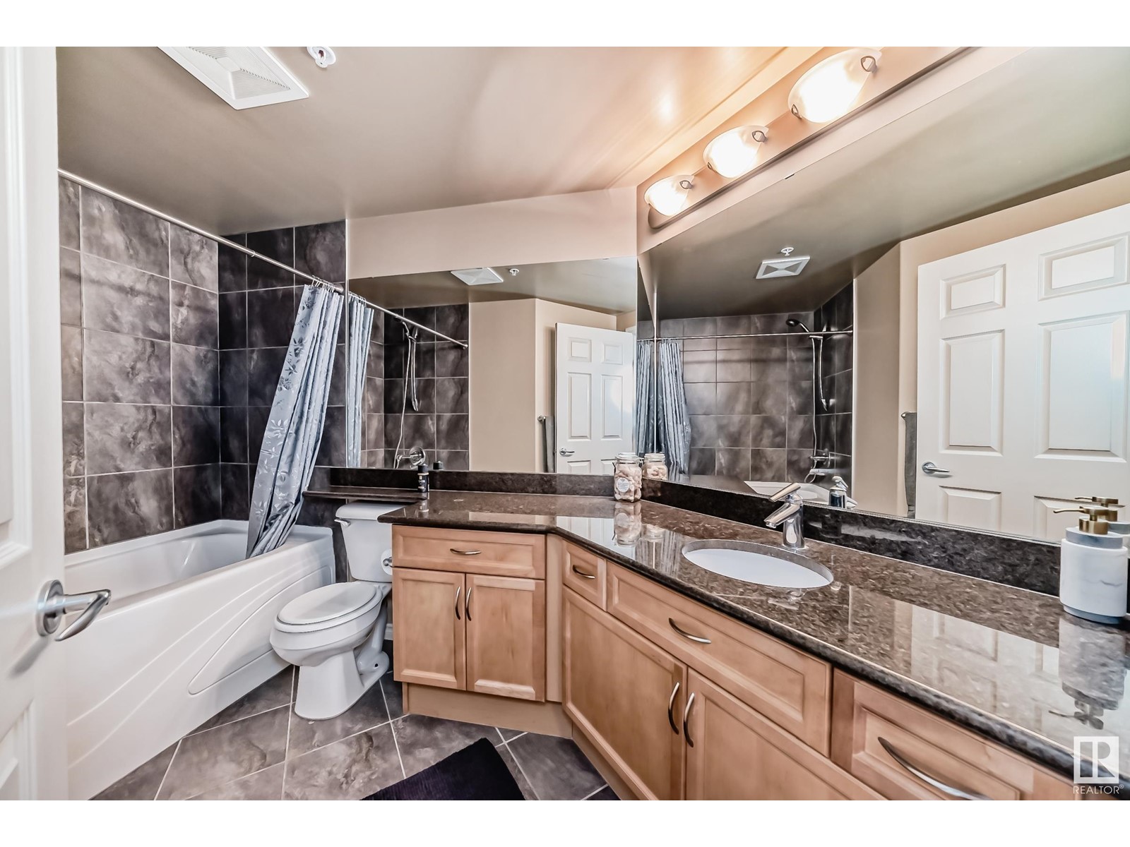 #503 10303 111 St Nw, Edmonton, Alberta  T5K 0C6 - Photo 33 - E4434940