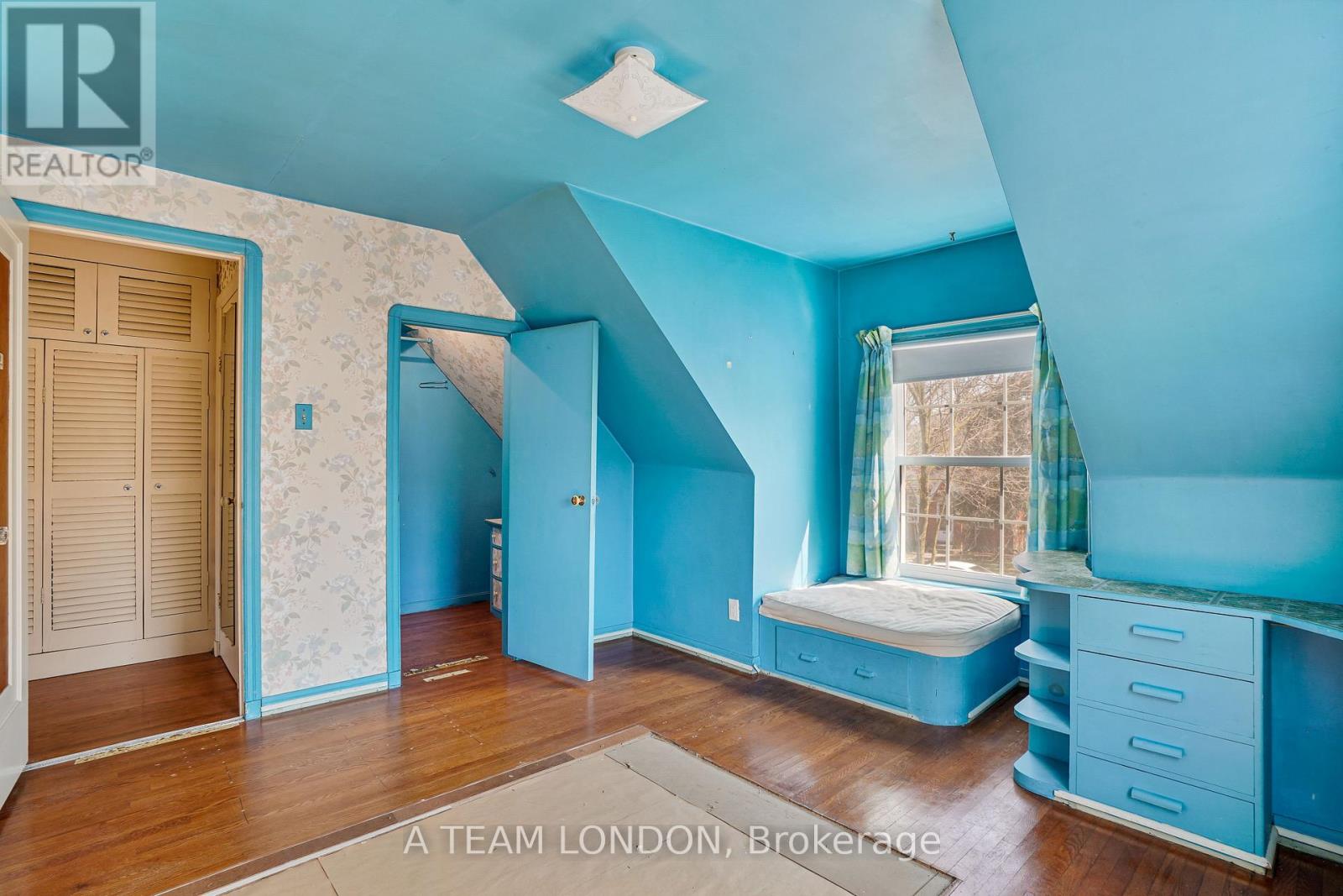422 Chester Street, London South, Ontario  N6C 2J4 - Photo 25 - X12131142