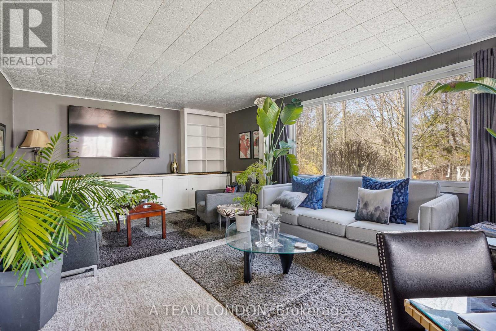 422 Chester Street, London South, Ontario  N6C 2J4 - Photo 35 - X12131142