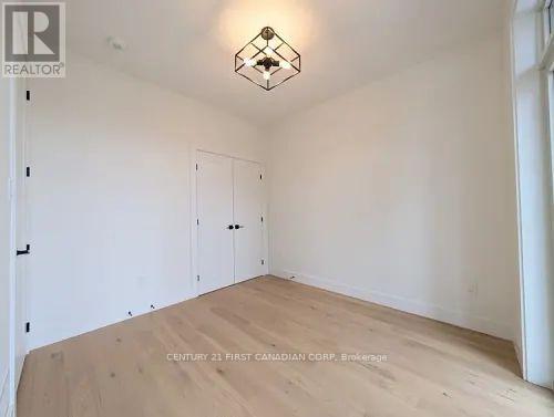 16 - 430 Head Street, Strathroy-Caradoc, Ontario  N7G 2K2 - Photo 2 - X12131146