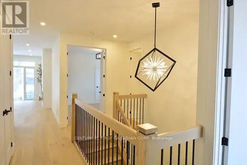 Property at 16 - 430 HEAD STREET image 5
