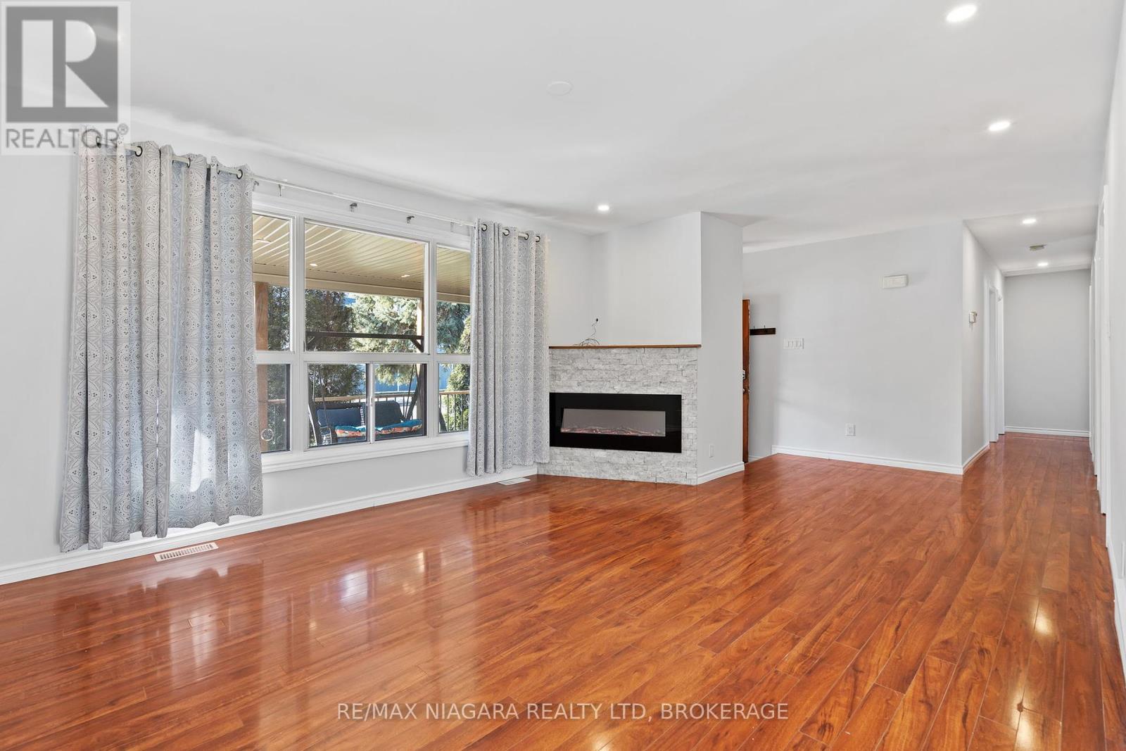 Property at 65 WATERLOO STREET image 4