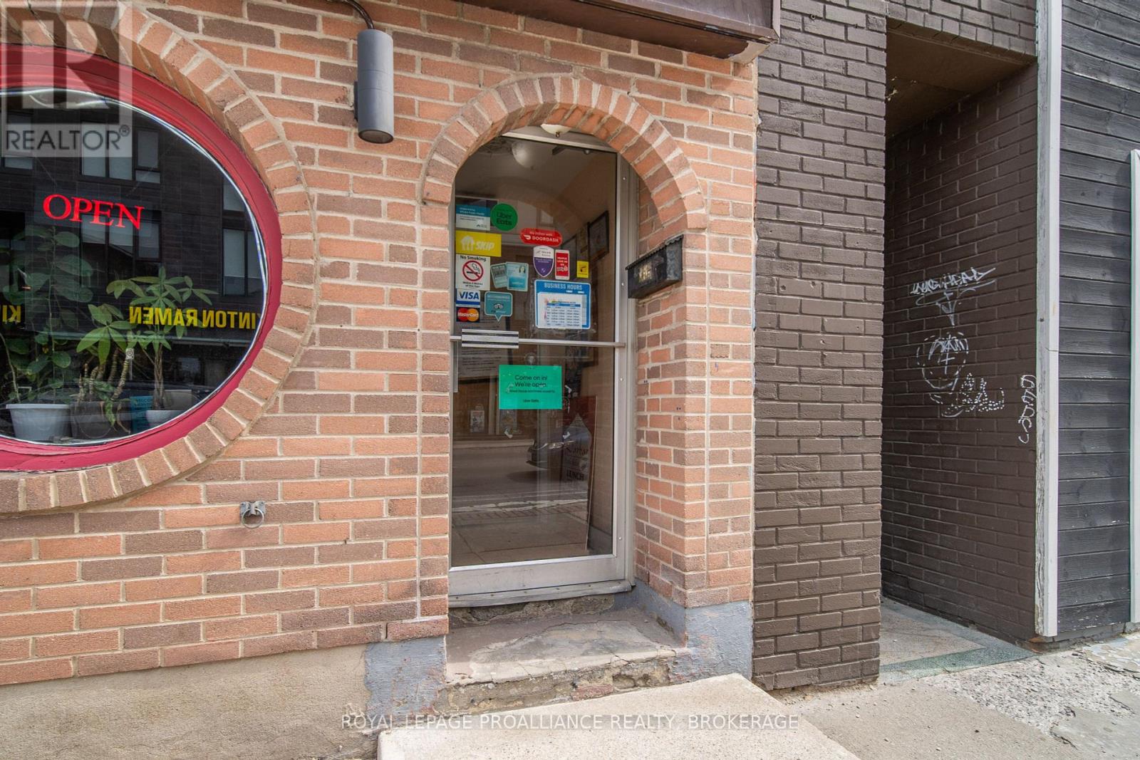 479 Princess Street, Kingston (East Of Sir John A. Blvd), Ontario  K7L 1C3 - Photo 4 - X12131307