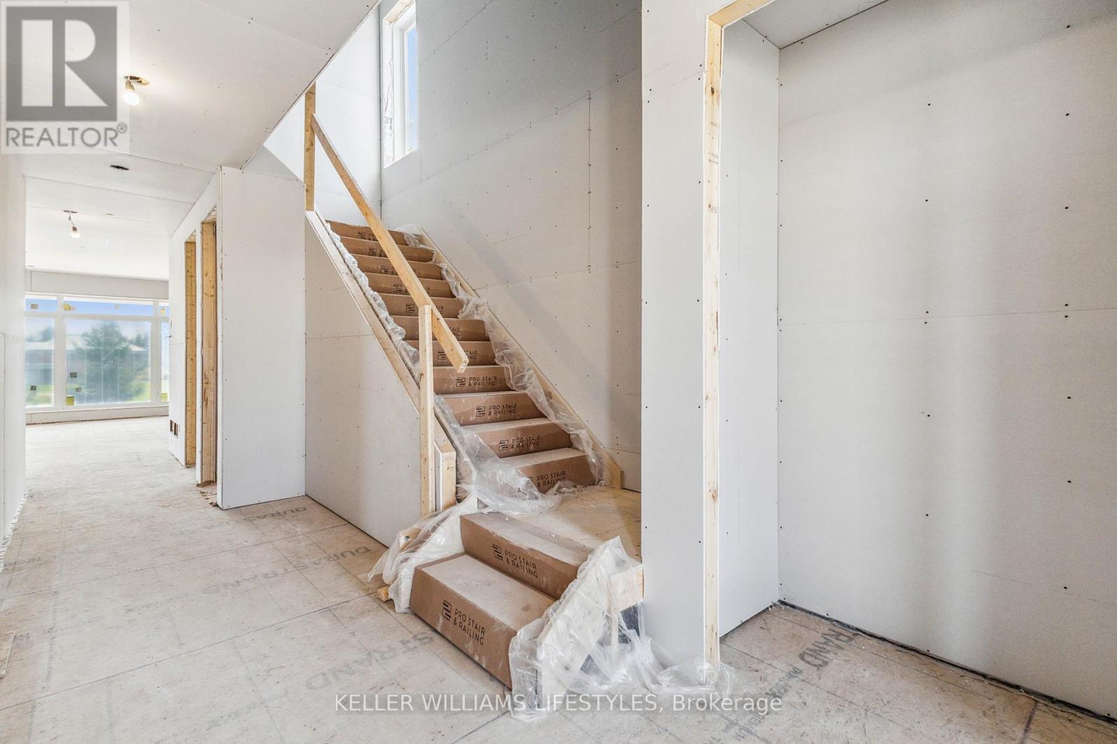 6875 Heathwoods Avenue, London South, Ontario  N6P 1H5 - Photo 3 - X12131325