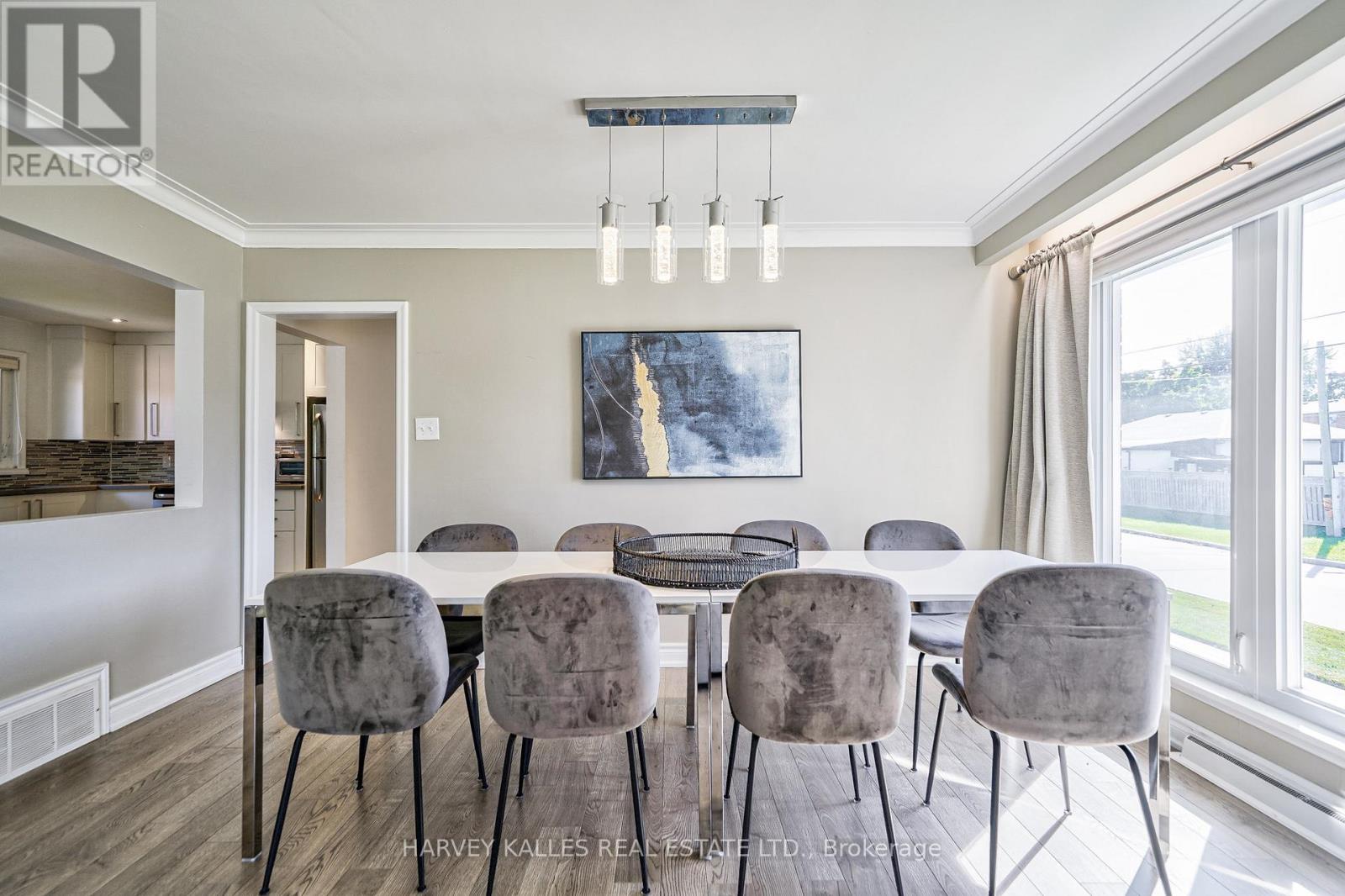 215 Searle Avenue, Toronto, Ontario  M3H 4B6 - Photo 12 - C12131044