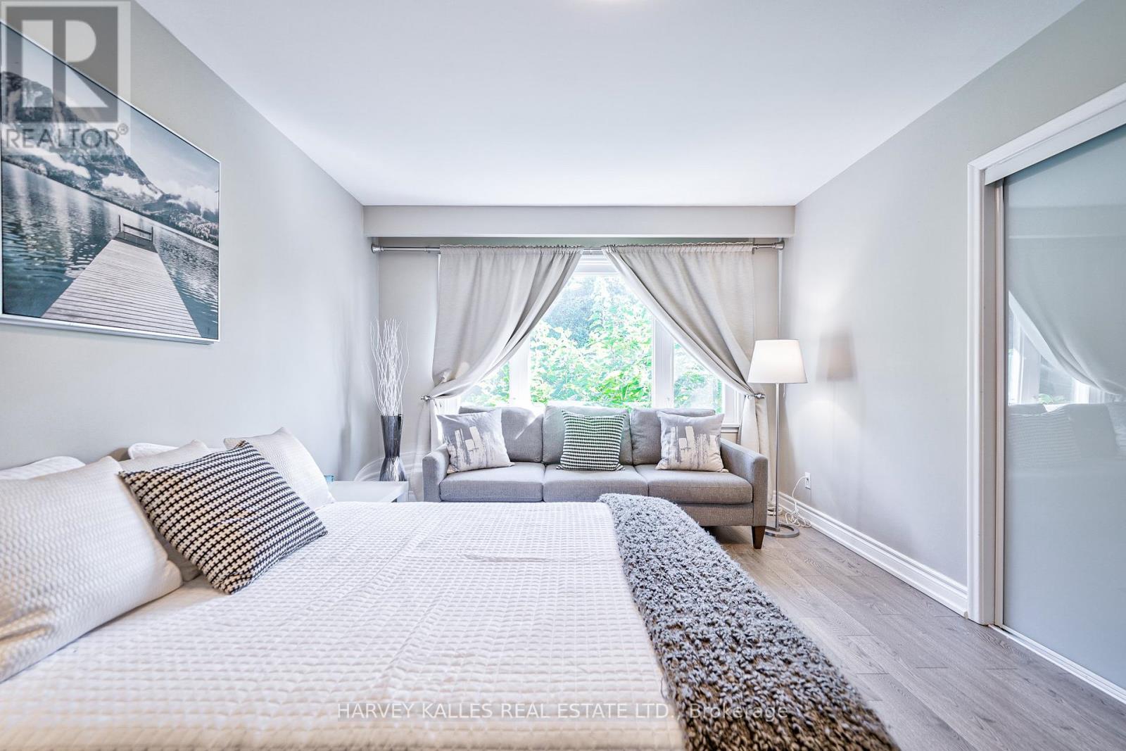 215 Searle Avenue, Toronto, Ontario  M3H 4B6 - Photo 23 - C12131044