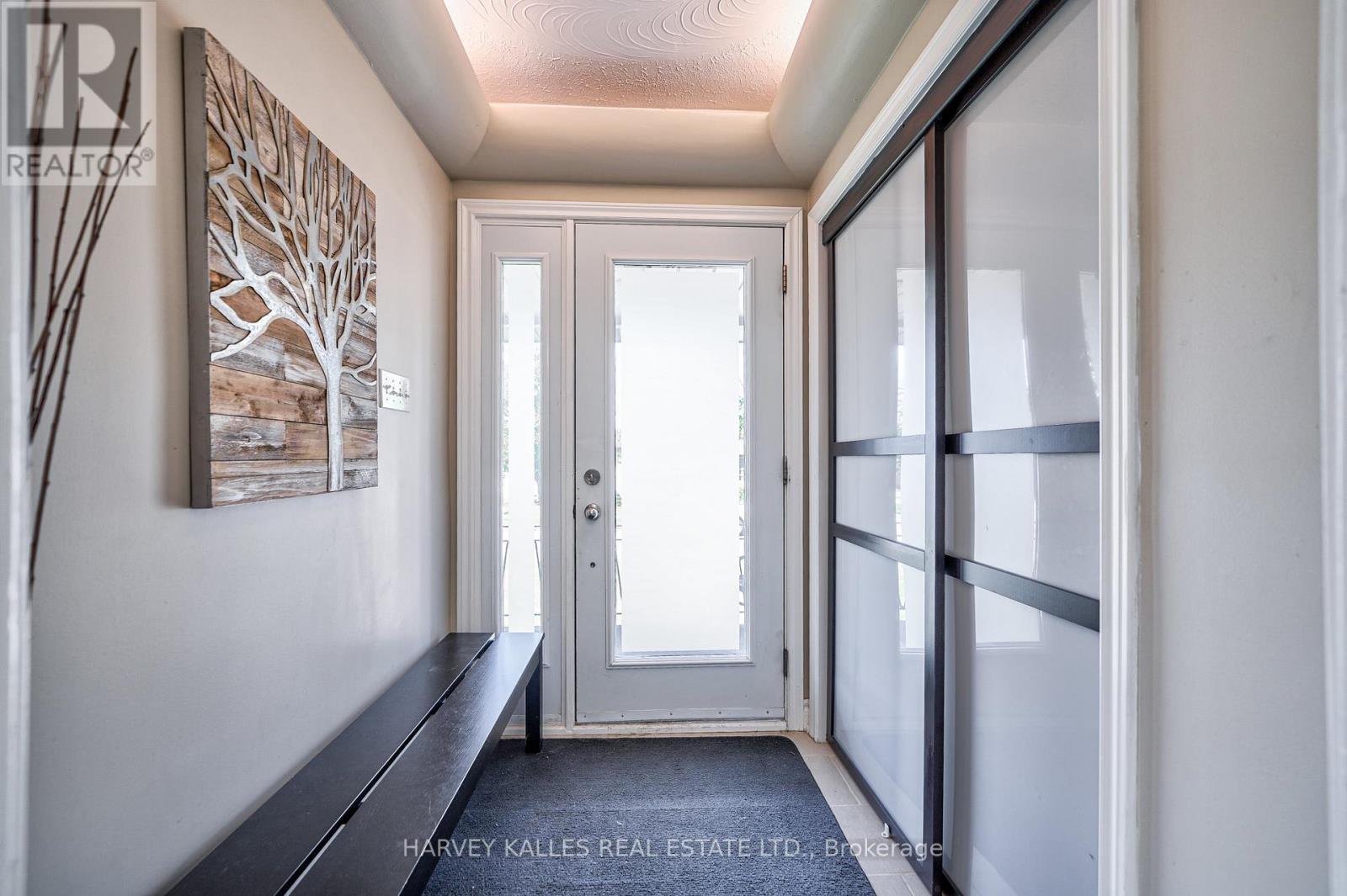215 Searle Avenue, Toronto, Ontario  M3H 4B6 - Photo 6 - C12131044