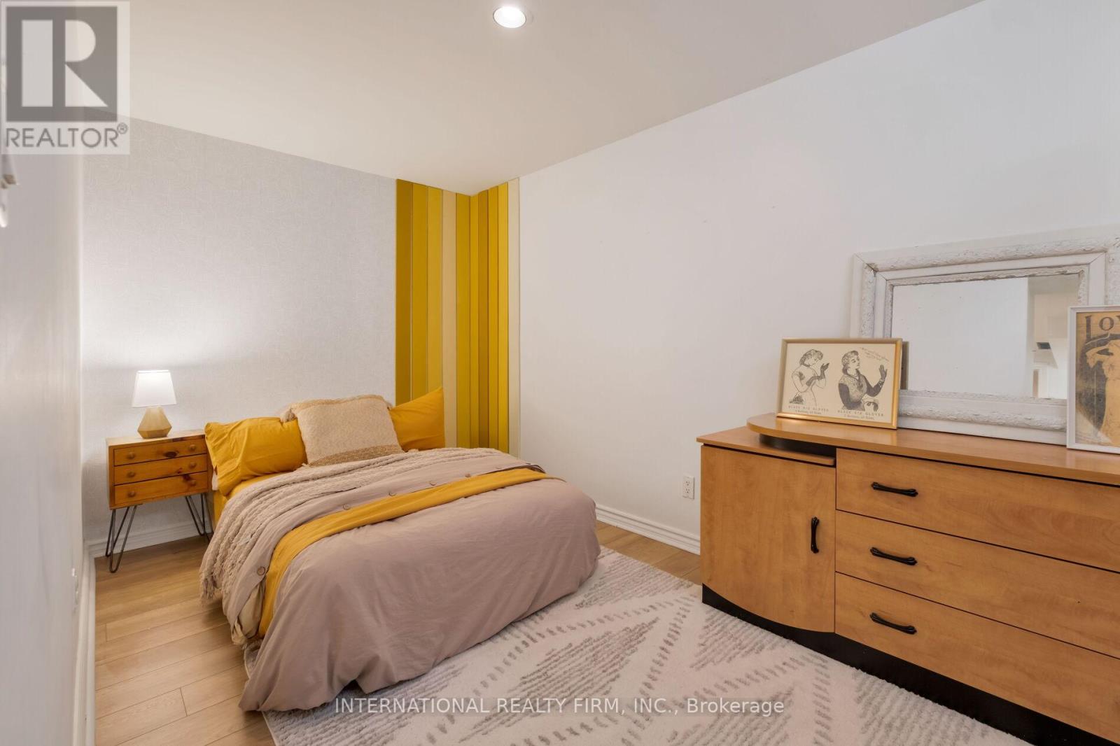 319 Markham Street, Toronto, Ontario  M6G 2K8 - Photo 45 - C12131132