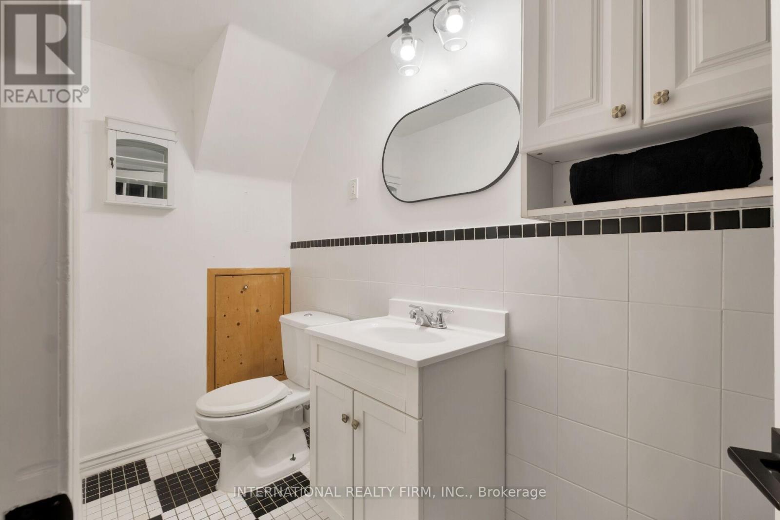 319 Markham Street, Toronto, Ontario  M6G 2K8 - Photo 48 - C12131132