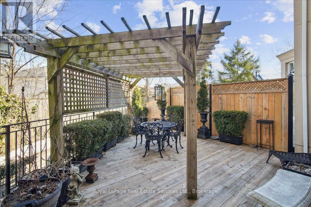 161 Dunn Street, Oakville, Ontario  L6J 3E4 - Photo 13 - W12131326
