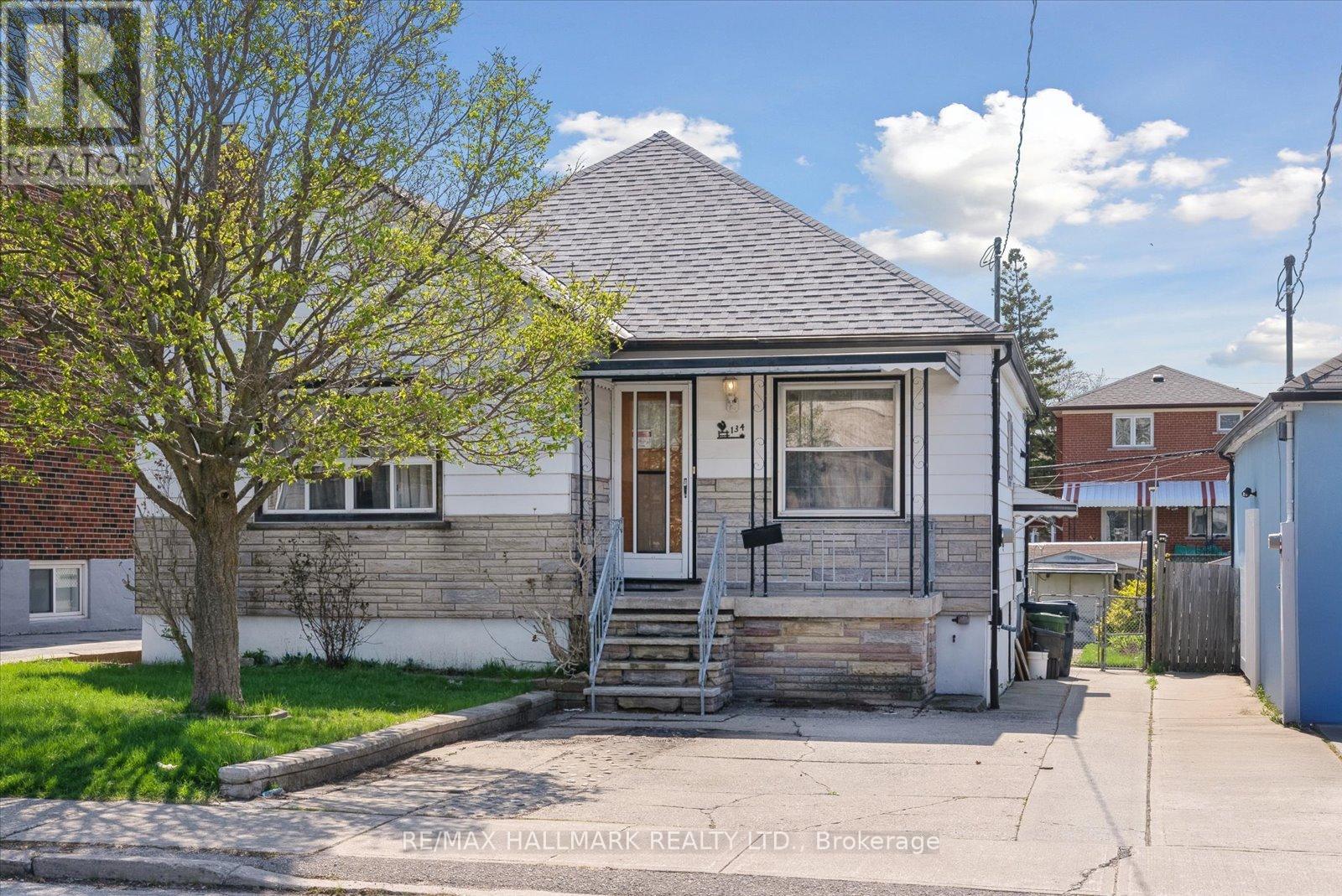 Property at 134 MAGNOLIA AVENUE image 1