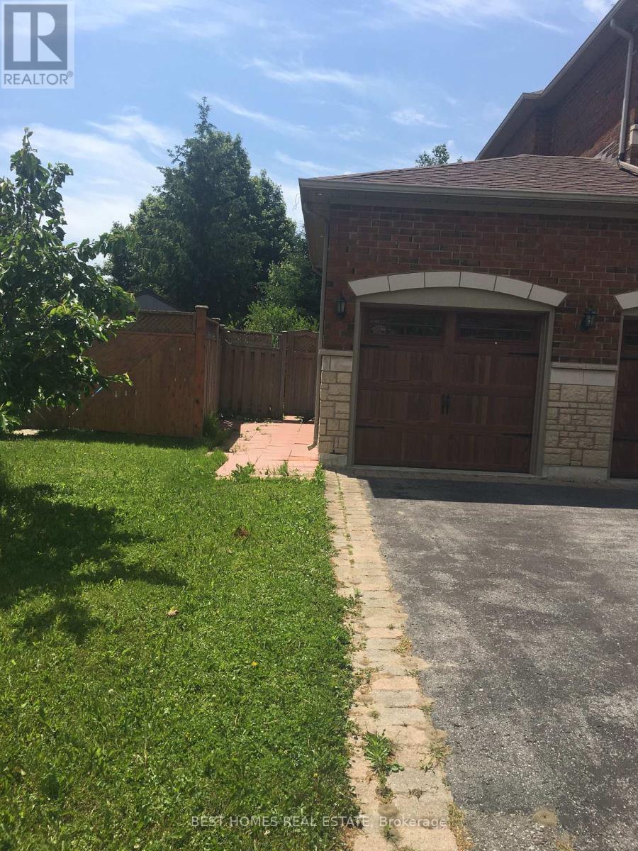 1727 Hadrian Crt Court N, Pickering (Brock Ridge), Ontario  L1X 2T3 - Photo 11 - E12131064