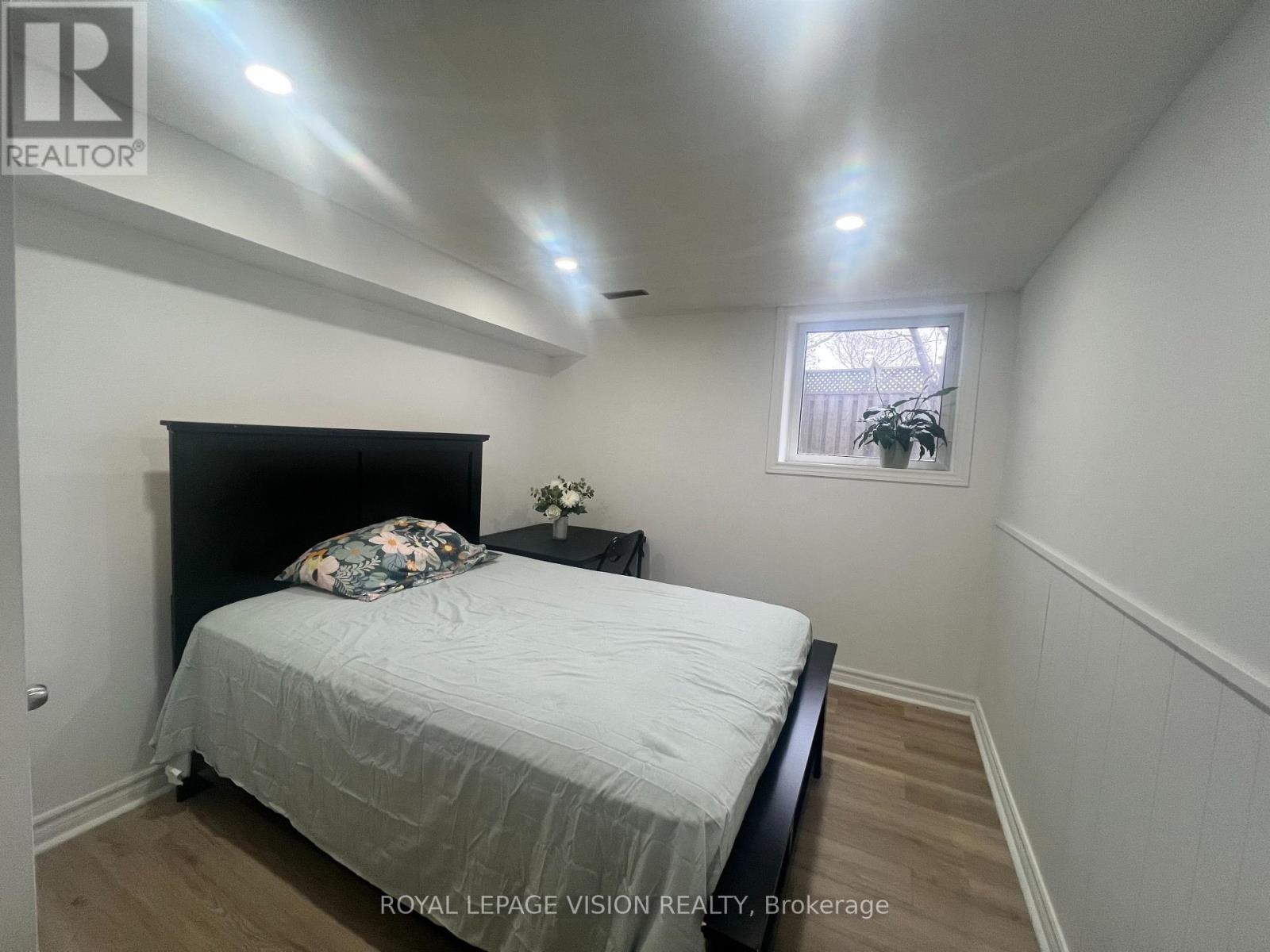 Lower - 2 Glenheather Terrace, Toronto (Rouge), Ontario  M1B 5H3 - Photo 11 - E12131206