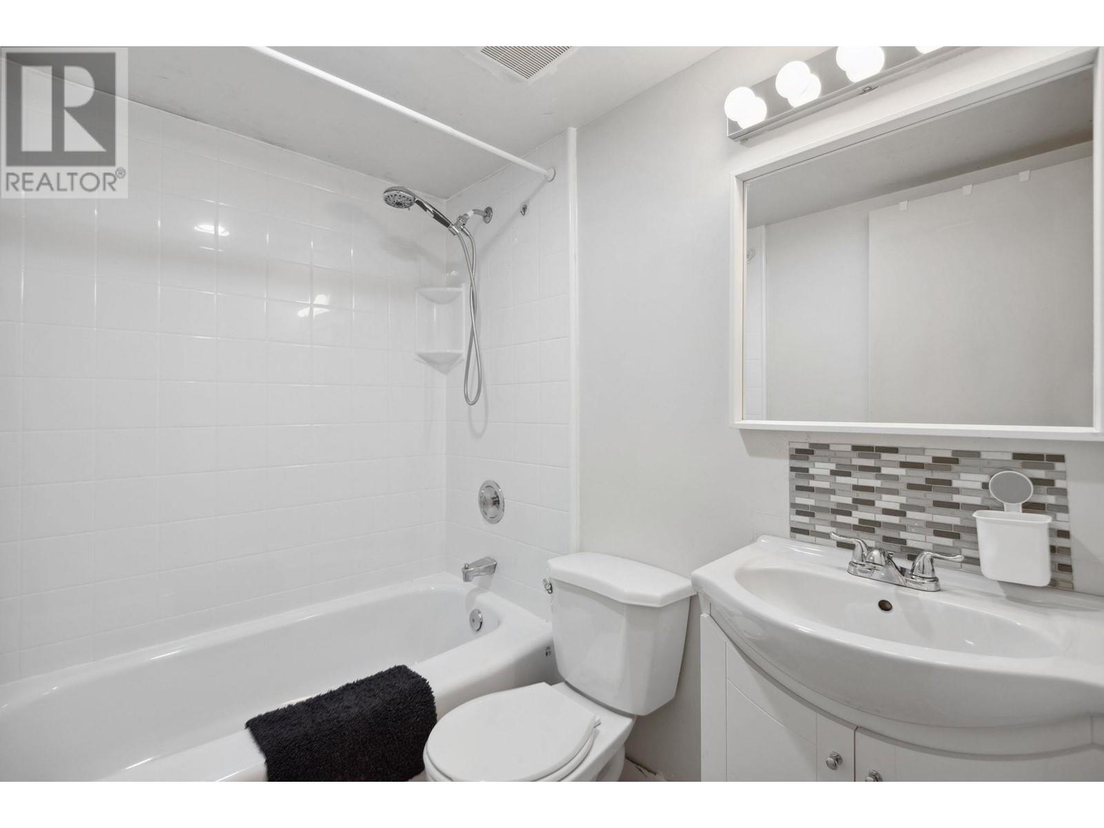 3961 Springtree Drive, Vancouver, British Columbia  V6L 3E2 - Photo 21 - R2999656