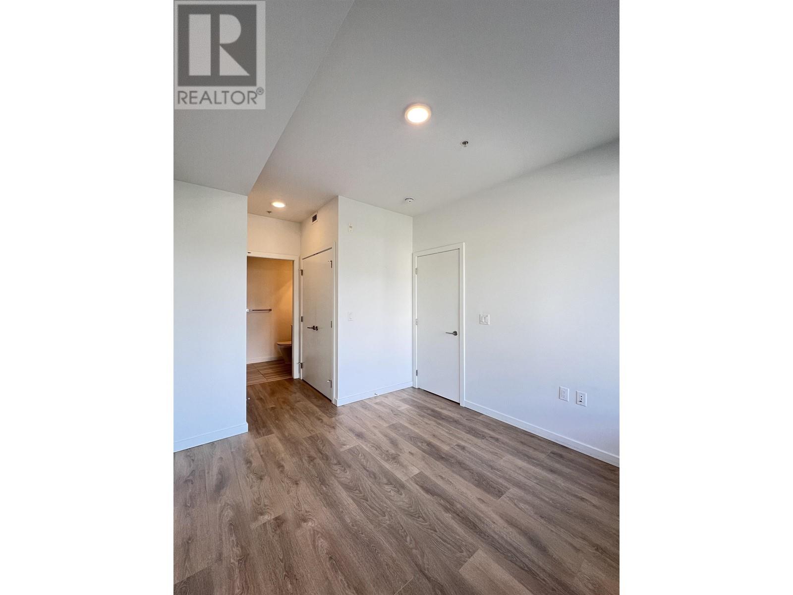 319 725 Marine Drive, North Vancouver, British Columbia  V7M 0G2 - Photo 14 - R2999657