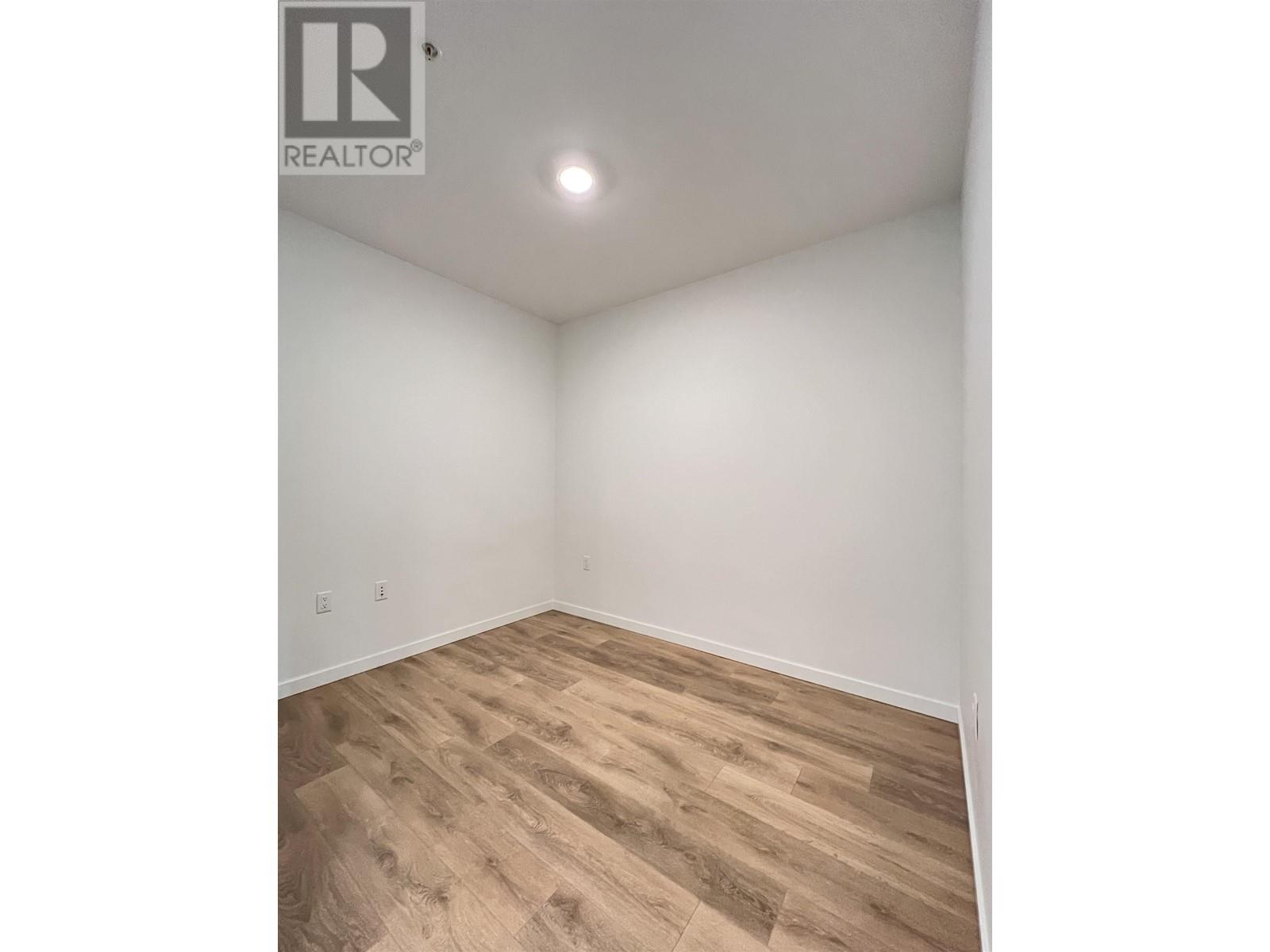 319 725 Marine Drive, North Vancouver, British Columbia  V7M 0G2 - Photo 16 - R2999657