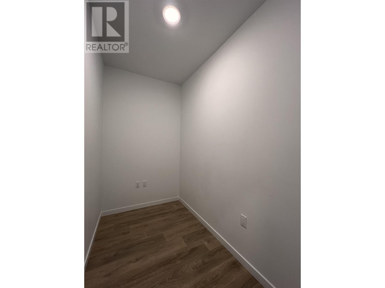 319 725 Marine Drive, North Vancouver, British Columbia  V7M 0G2 - Photo 5 - R2999657
