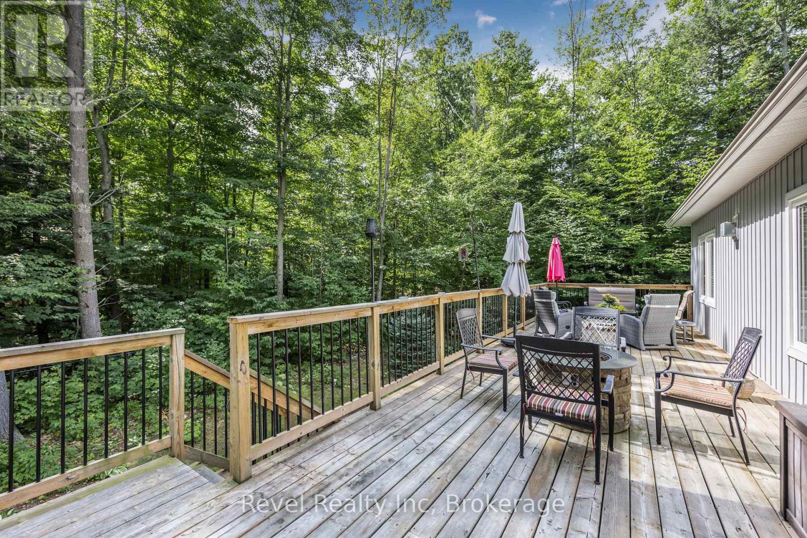 80 Forest Circle, Tiny, Ontario  L9M 0H4 - Photo 25 - S12131281