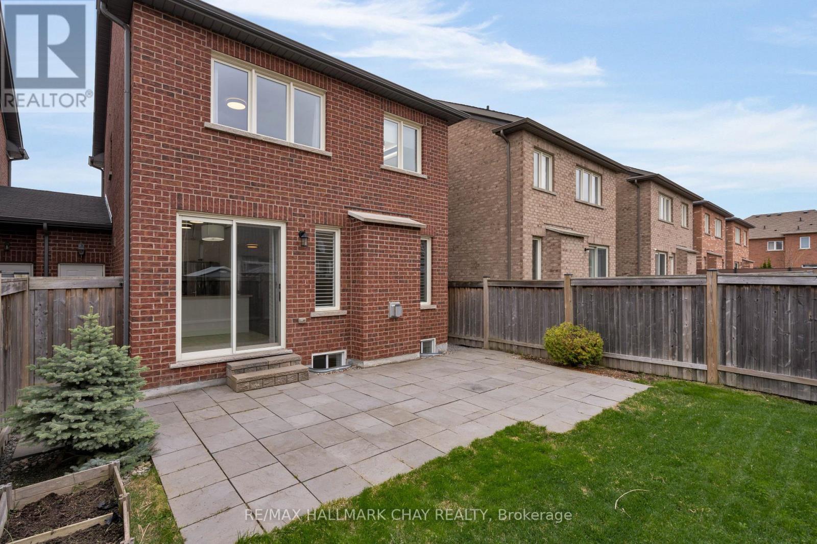 69 Pavlova Crescent, Richmond Hill, Ontario  L4E 0V8 - Photo 32 - N12131204