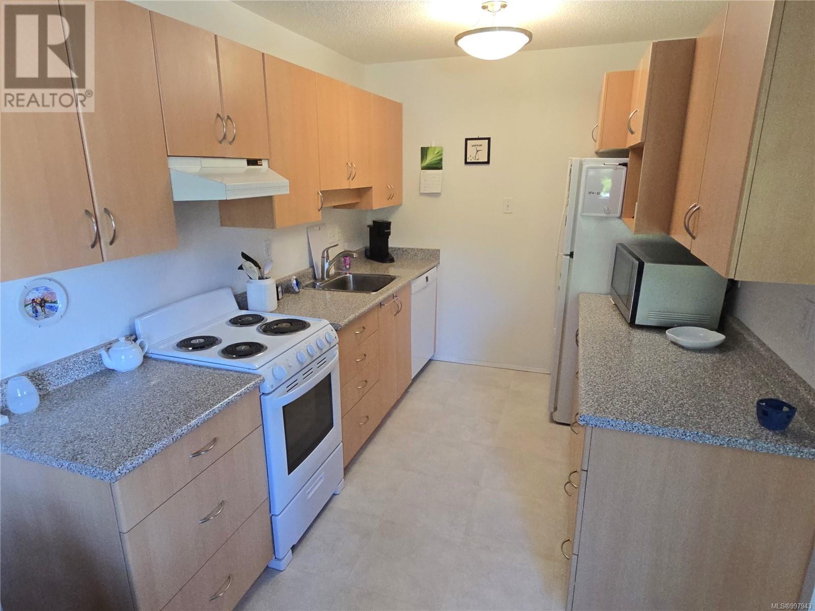 304 1325 Harrison St, Victoria, British Columbia  V8S 3R9 - Photo 2 - 997943