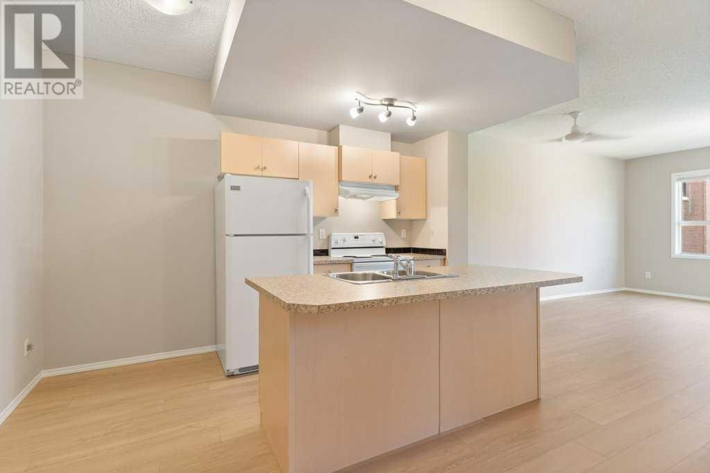 1107, 73 Erin Woods Court Se, Calgary, Alberta  T2B 3V2 - Photo 4 - A2203191