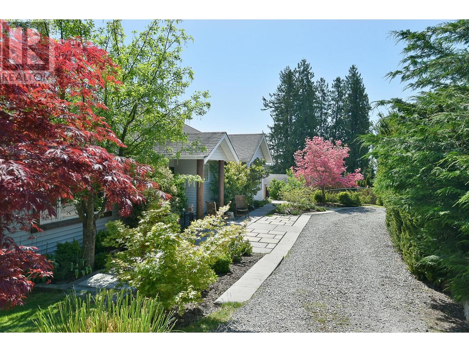 590-592 N Fletcher Road, Gibsons, British Columbia  V0N 1V9 - Photo 33 - R2999702