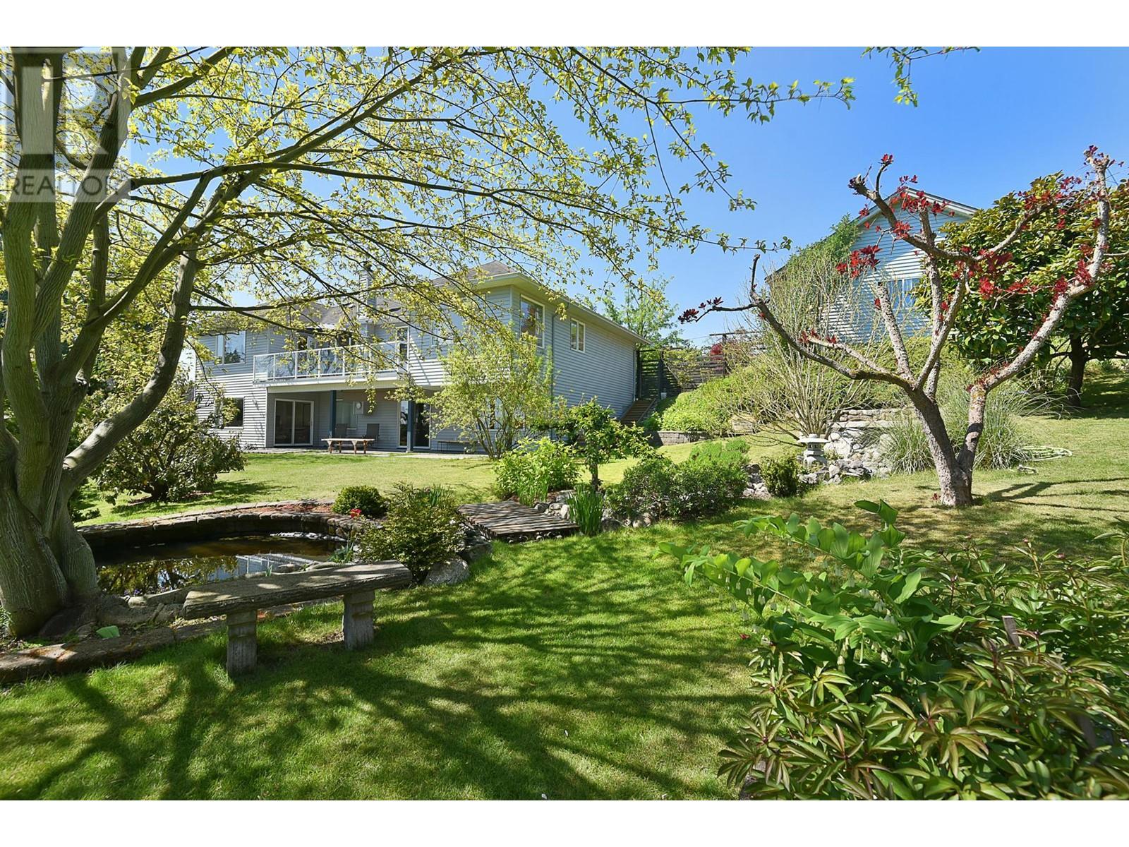 590-592 N Fletcher Road, Gibsons, British Columbia  V0N 1V9 - Photo 38 - R2999702