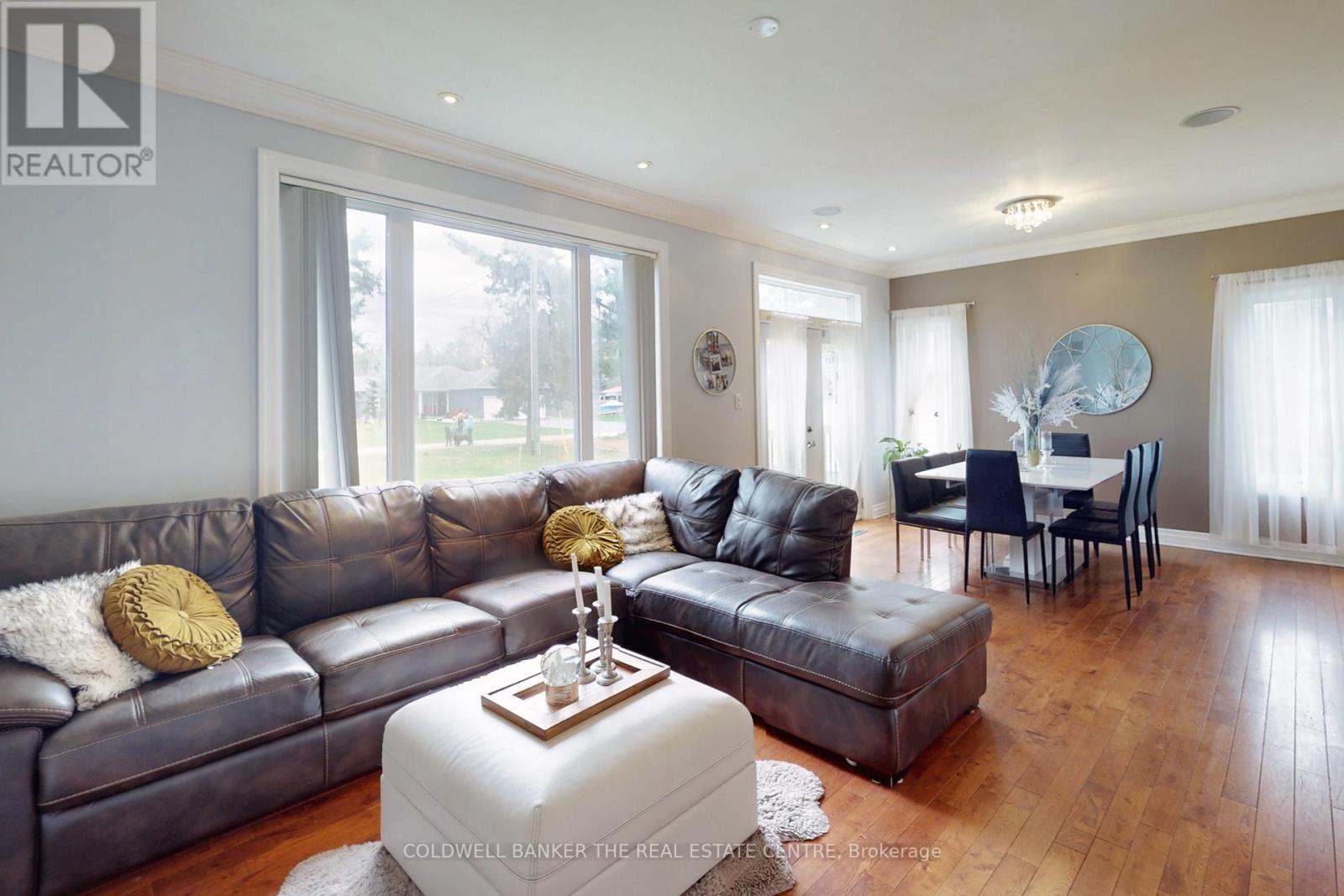 Property at 3276 TURNBULL DRIVE image 3