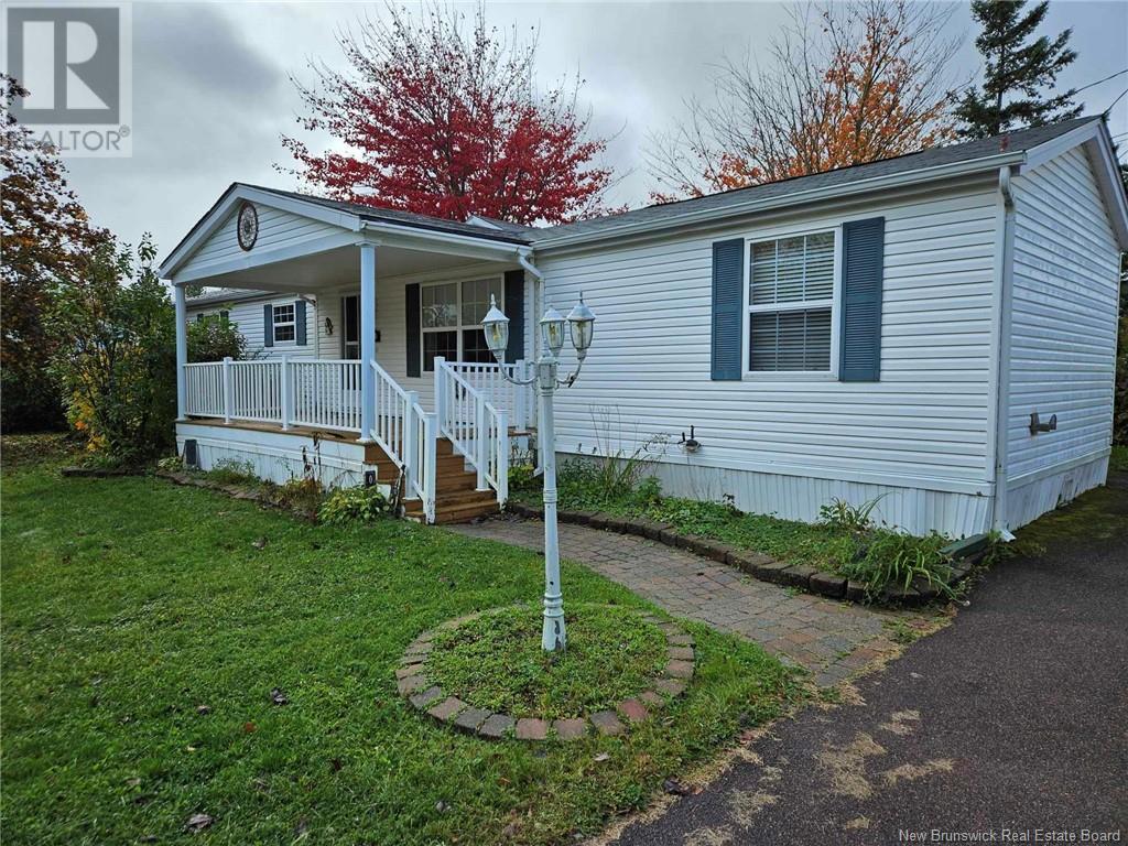 Property at 30 Blue Jay Street image 3