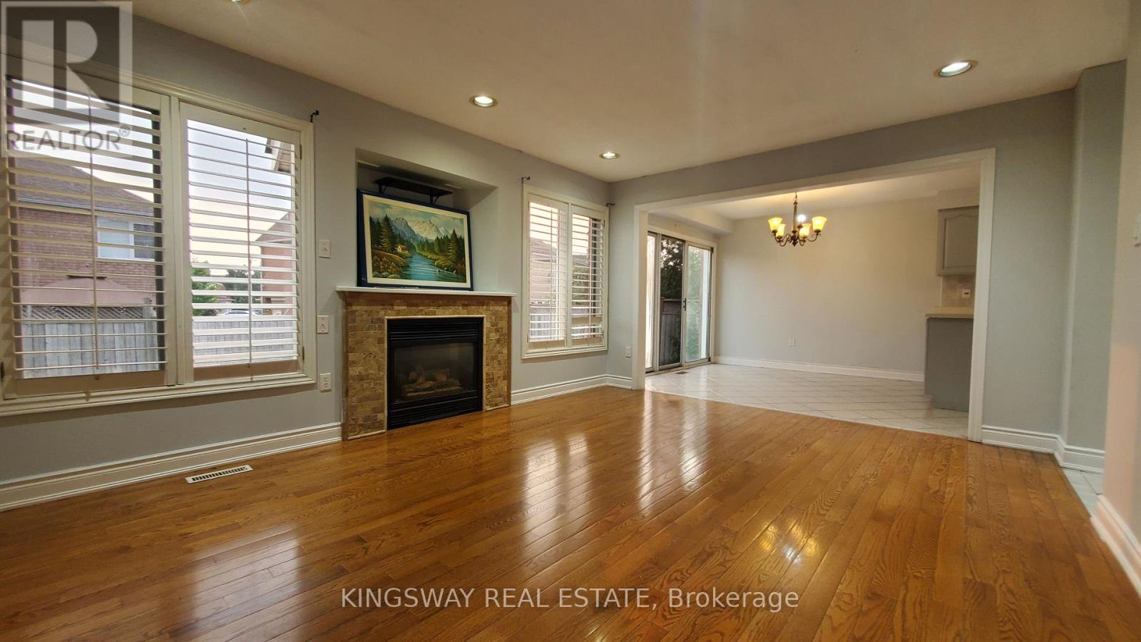 Upper - 134 Fernforest Drive, Brampton, Ontario  L6R 1L6 - Photo 14 - W12131029