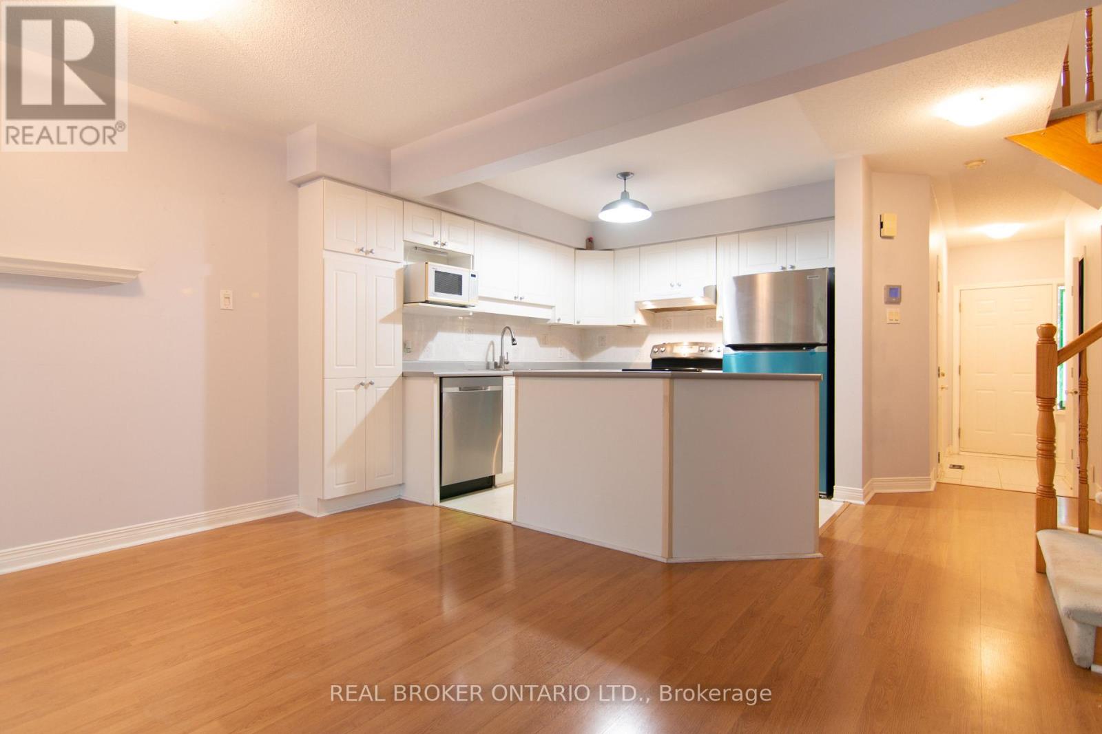 57 Locheland Crescent, Ottawa, Ontario  K2G 6H2 - Photo 2 - X12131318