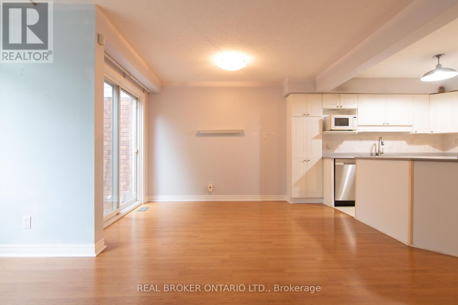 57 Locheland Crescent, Ottawa, Ontario  K2G 6H2 - Photo 3 - X12131318