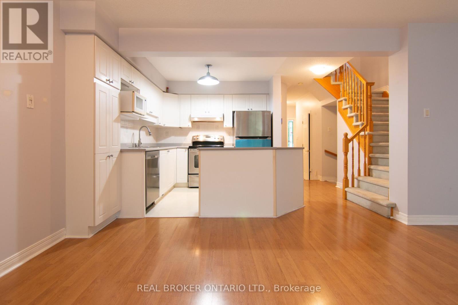 57 Locheland Crescent, Ottawa, Ontario  K2G 6H2 - Photo 4 - X12131318