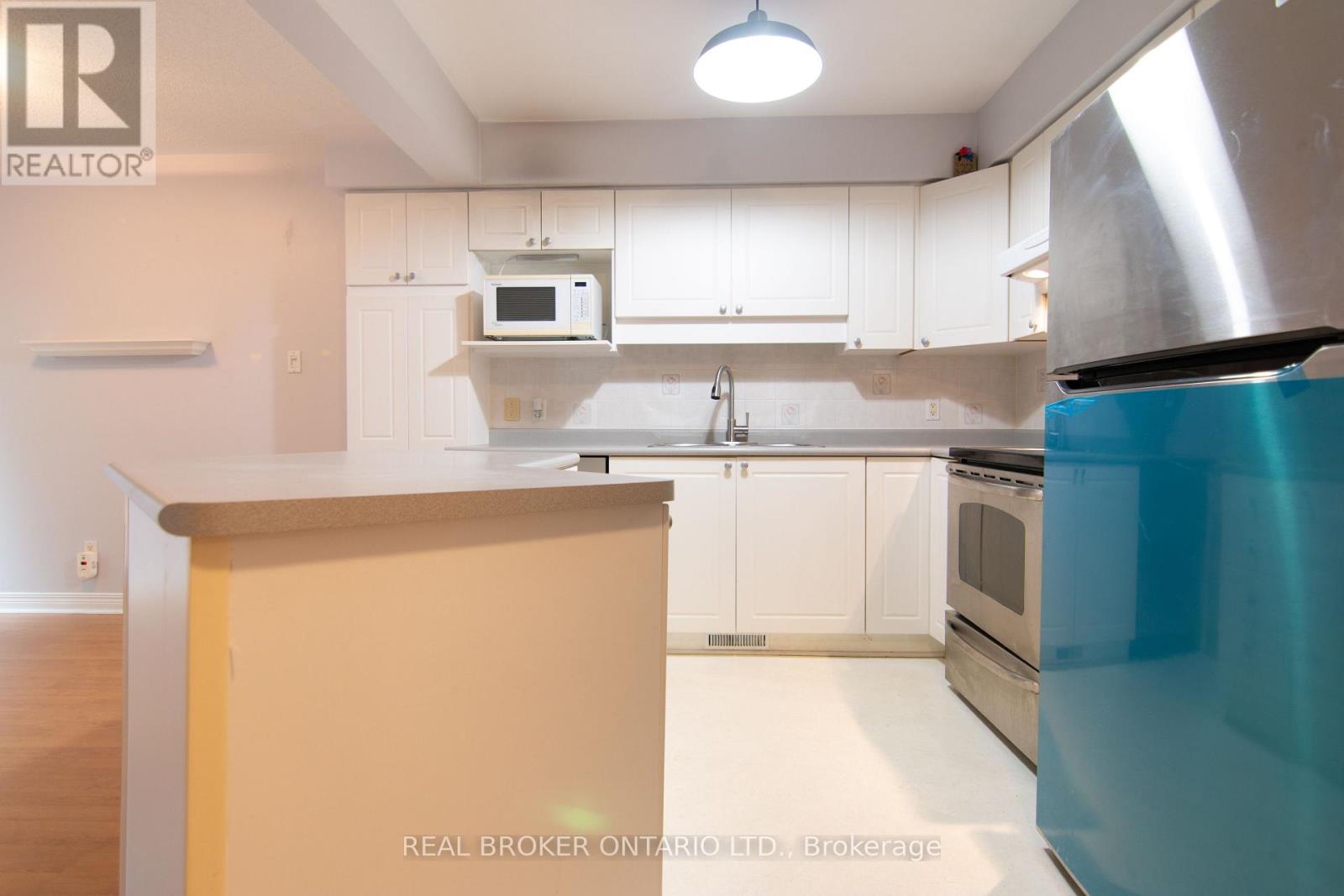 57 Locheland Crescent, Ottawa, Ontario  K2G 6H2 - Photo 6 - X12131318