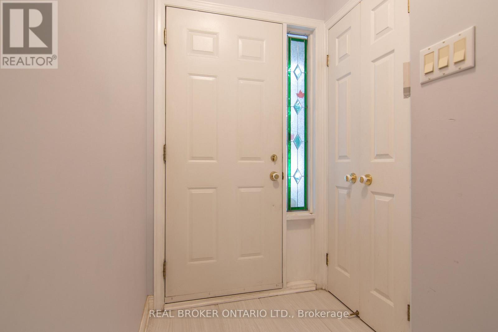 57 Locheland Crescent, Ottawa, Ontario  K2G 6H2 - Photo 9 - X12131318
