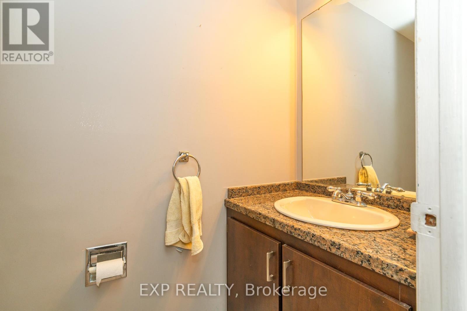 184 Des Pins Place, Ottawa, Ontario  K1E 2T5 - Photo 14 - X12131319