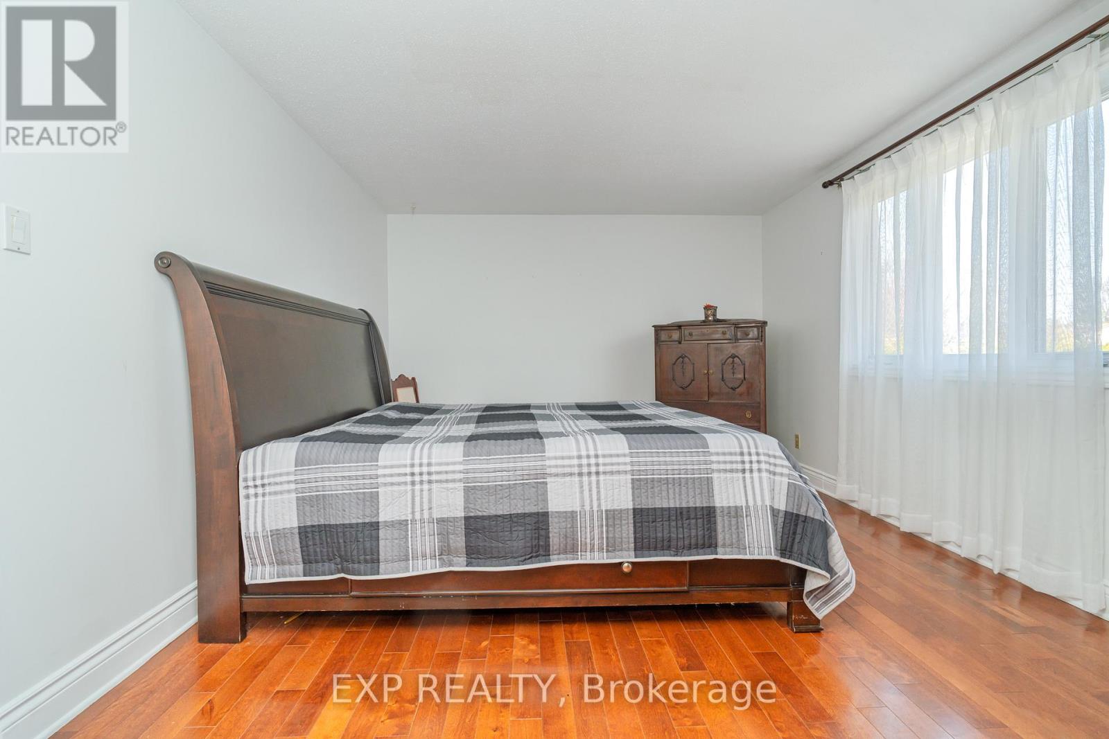 184 Des Pins Place, Ottawa, Ontario  K1E 2T5 - Photo 16 - X12131319