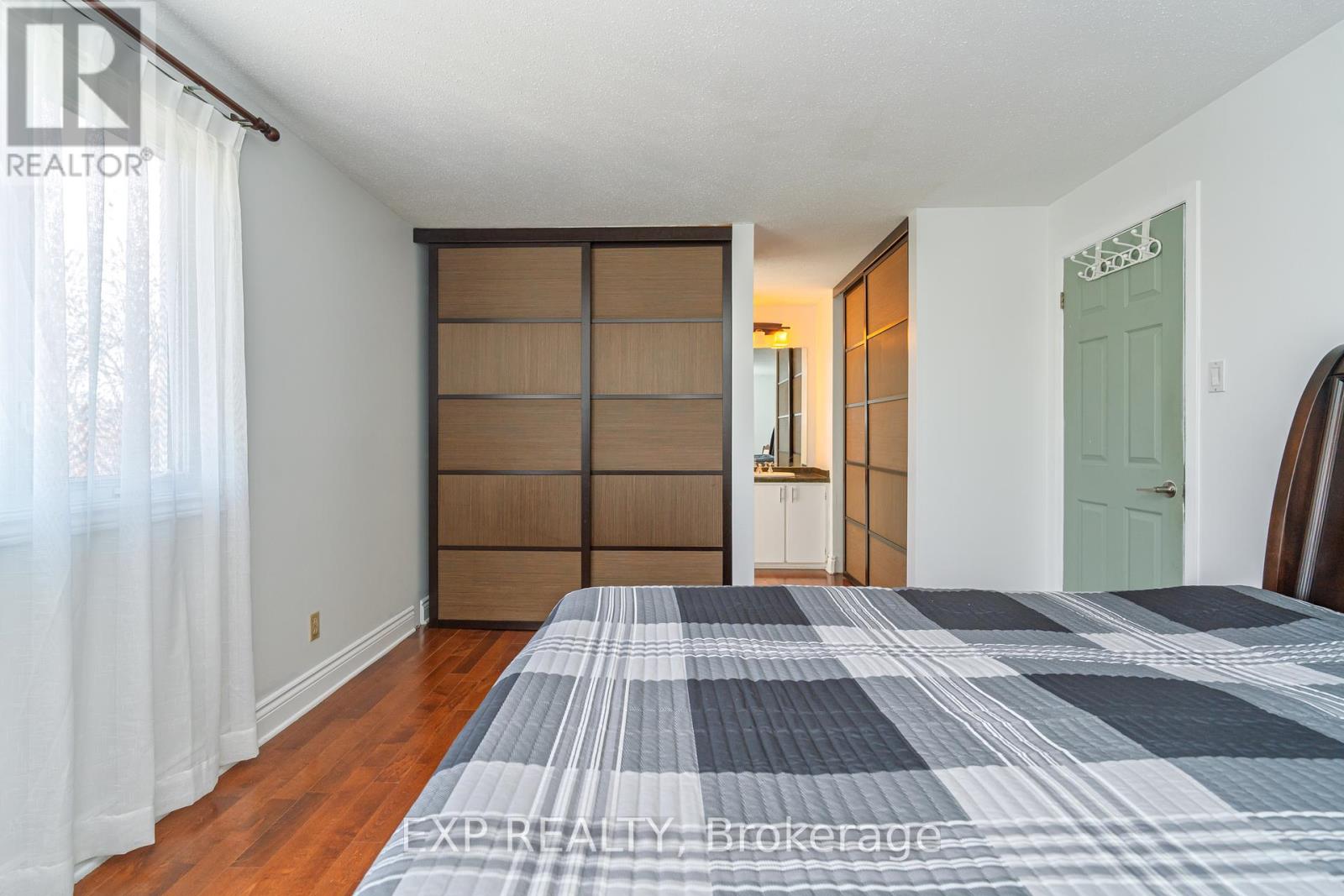 184 Des Pins Place, Ottawa, Ontario  K1E 2T5 - Photo 17 - X12131319
