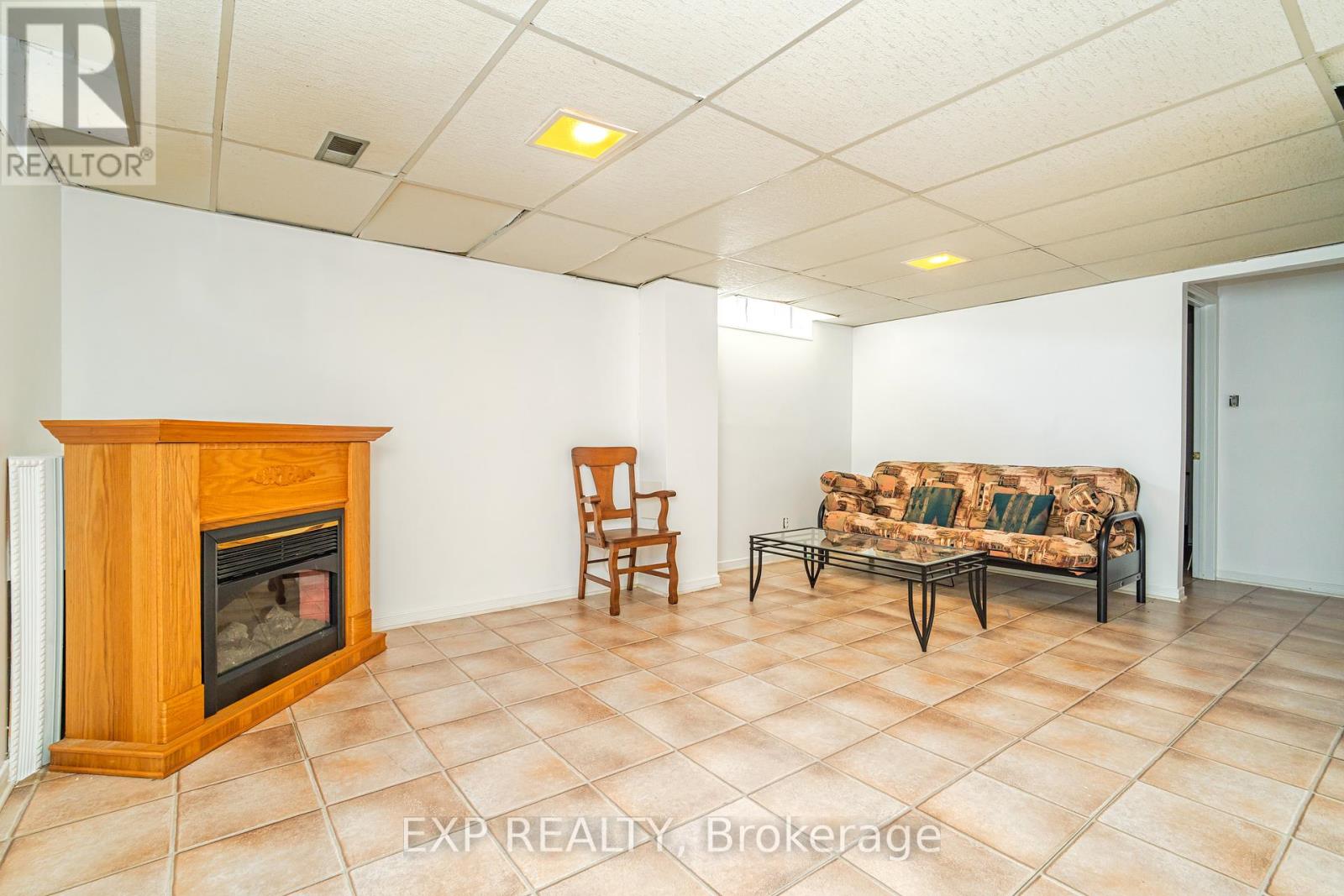 184 Des Pins Place, Ottawa, Ontario  K1E 2T5 - Photo 26 - X12131319