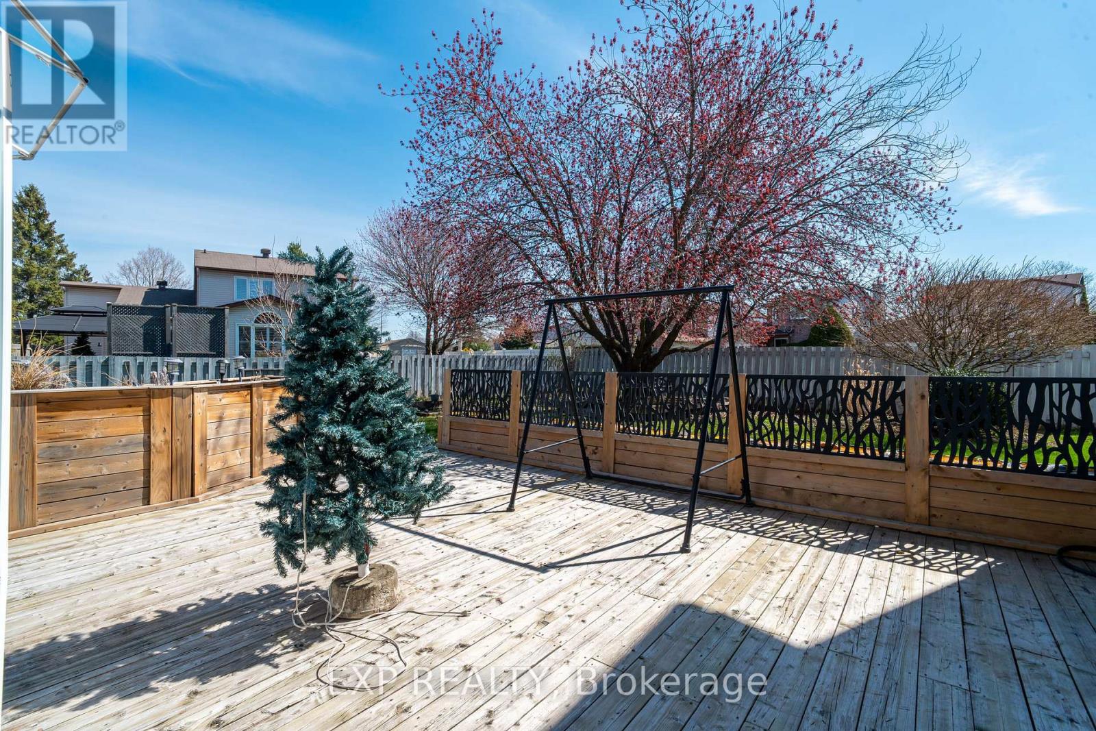 184 Des Pins Place, Ottawa, Ontario  K1E 2T5 - Photo 29 - X12131319