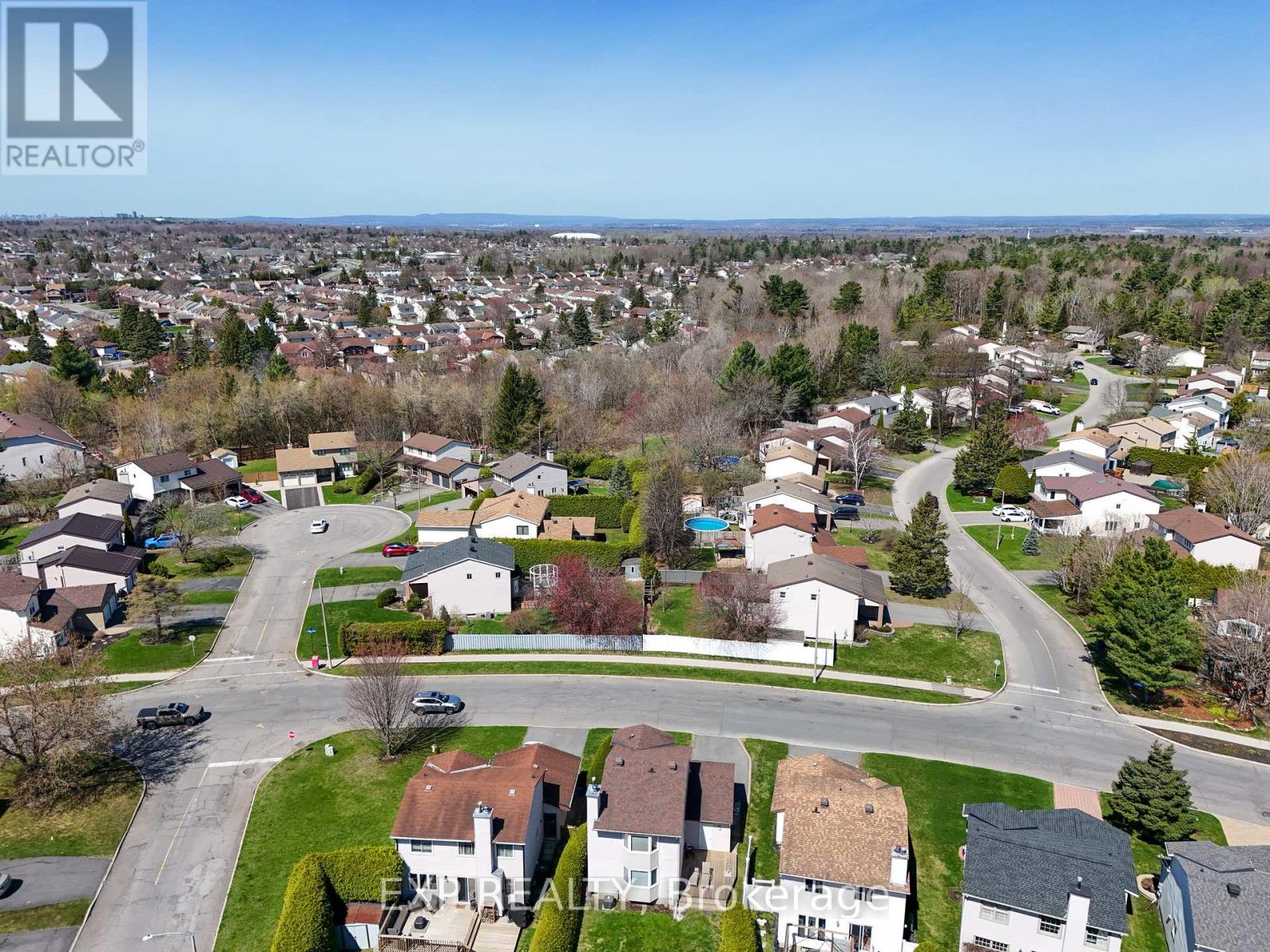 184 Des Pins Place, Ottawa, Ontario  K1E 2T5 - Photo 37 - X12131319