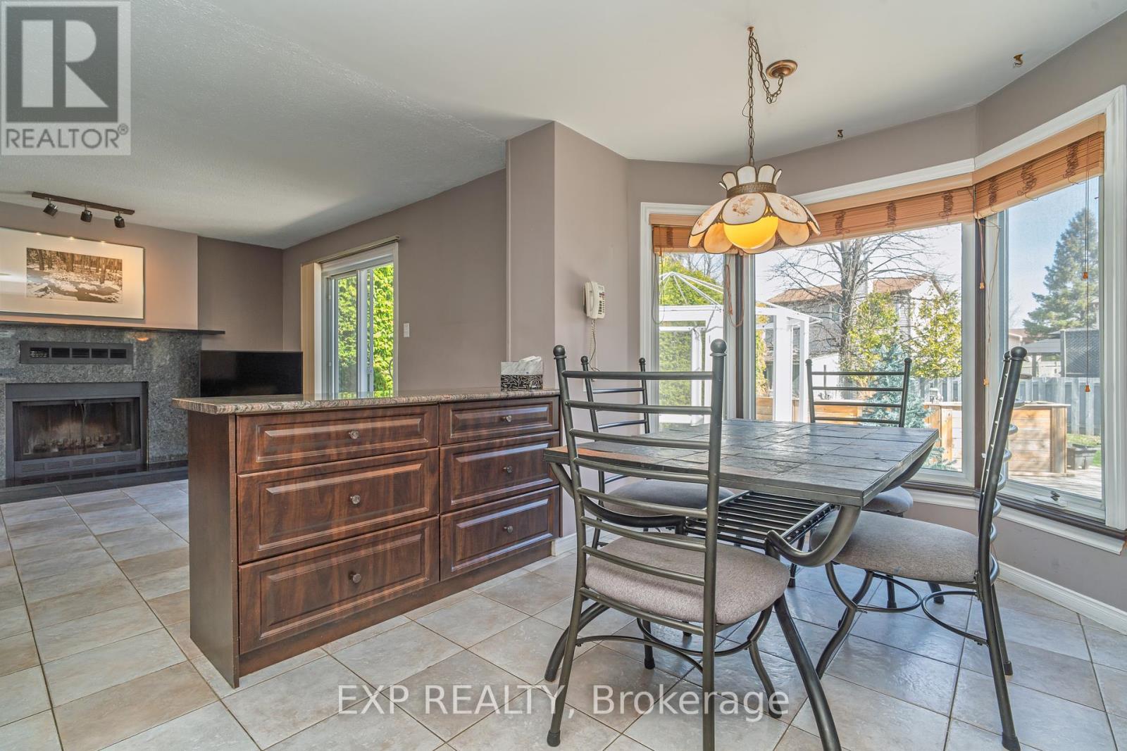 184 Des Pins Place, Ottawa, Ontario  K1E 2T5 - Photo 9 - X12131319