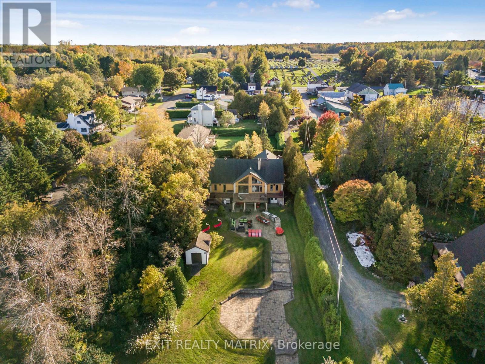 362 Menard Street, Hawkesbury, Ontario  K6A 3B8 - Photo 50 - X12131359