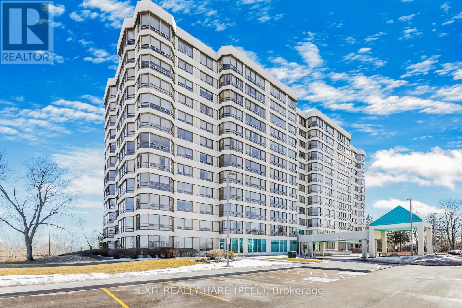 304 - 330 Mill Street S, Brampton, Ontario  L6Y 3V3 - Photo 2 - W12131108