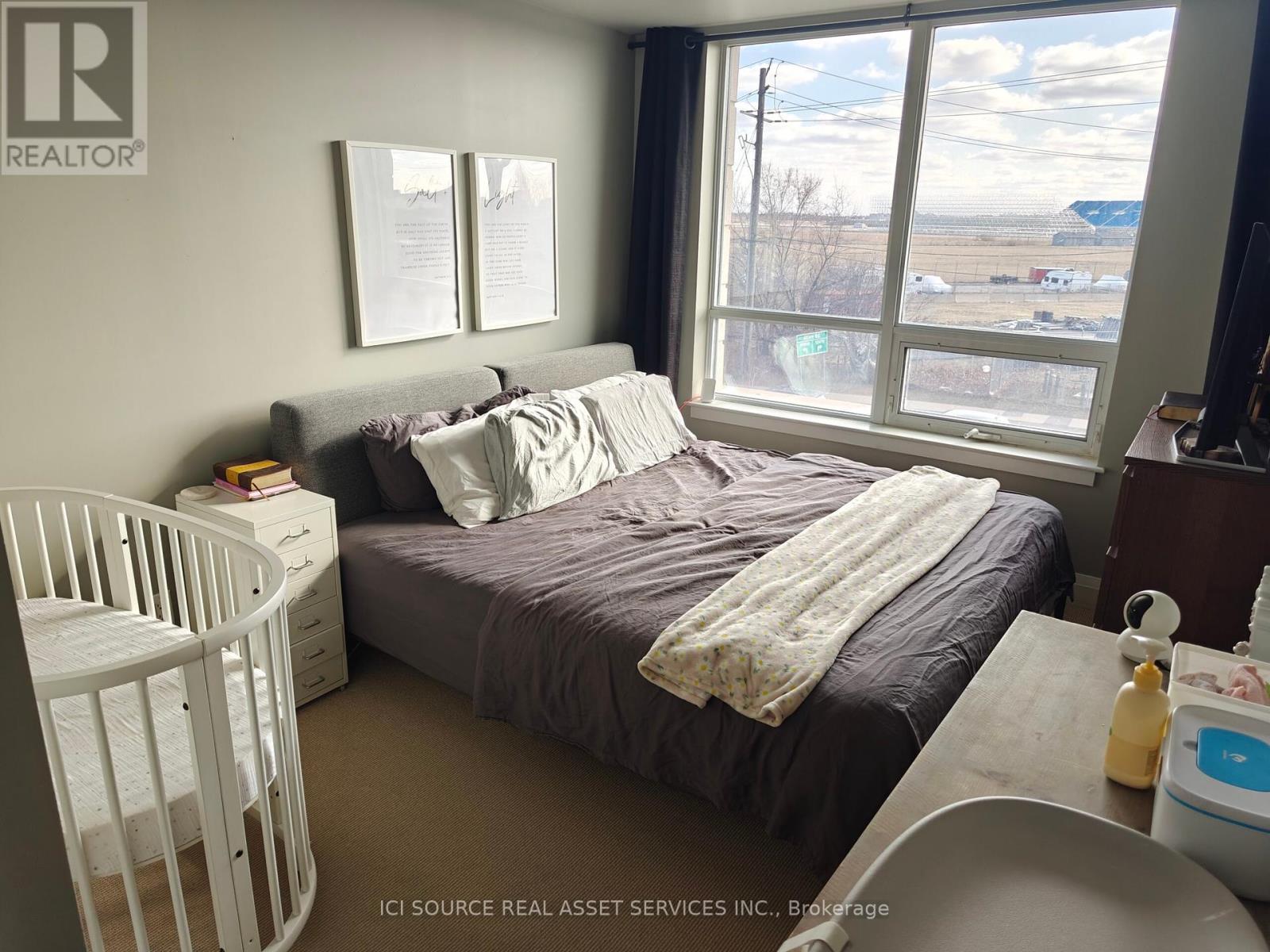 315 - 1070 Sheppard Avenue W, Toronto (York University Heights), Ontario  M3J 0G8 - Photo 10 - W12131115