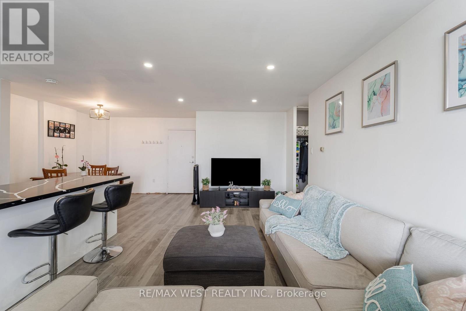 1001 - 1615 Bloor Street, Mississauga, Ontario  L4X 1S2 - Photo 17 - W12131223
