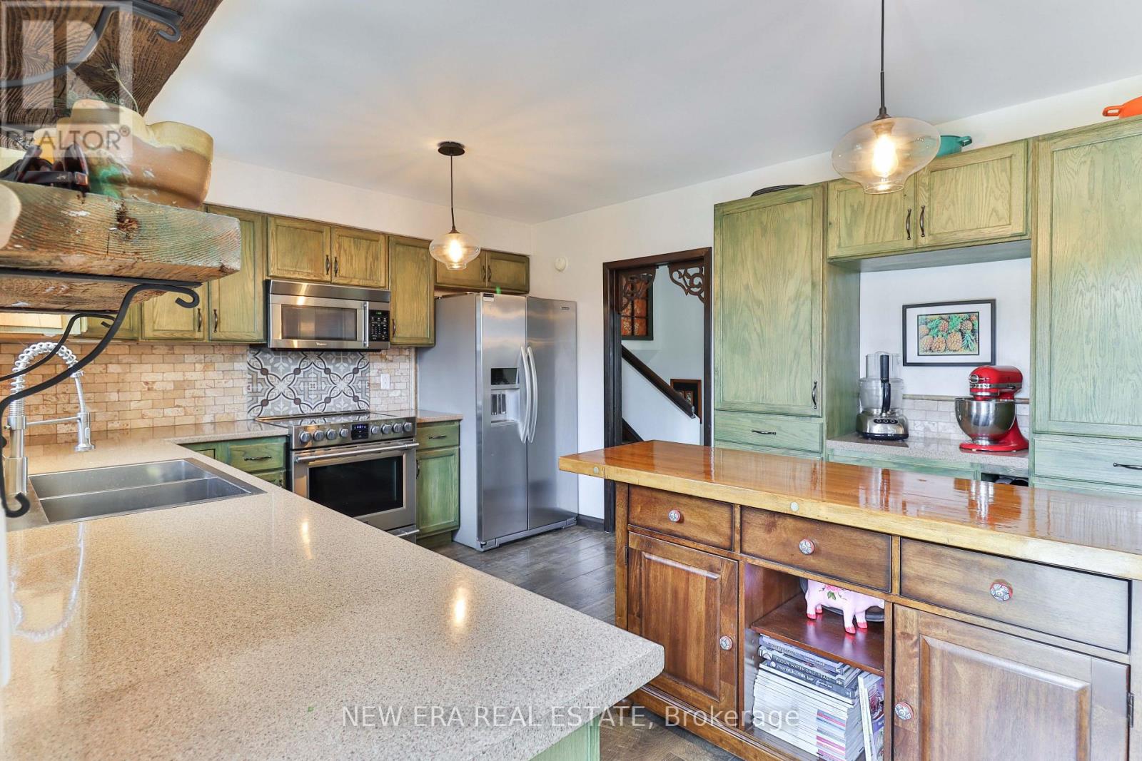 630 Blue Forest Hill, Burlington, Ontario  L7L 4H3 - Photo 15 - W12131271