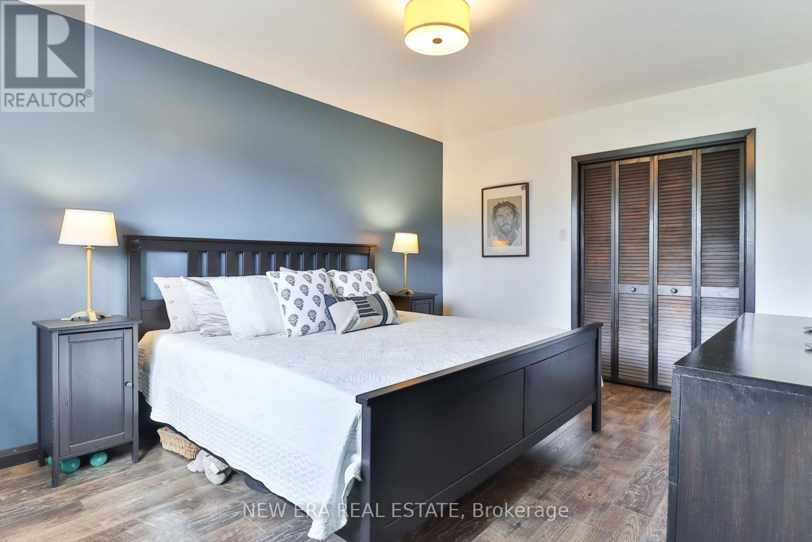 630 Blue Forest Hill, Burlington, Ontario  L7L 4H3 - Photo 21 - W12131271