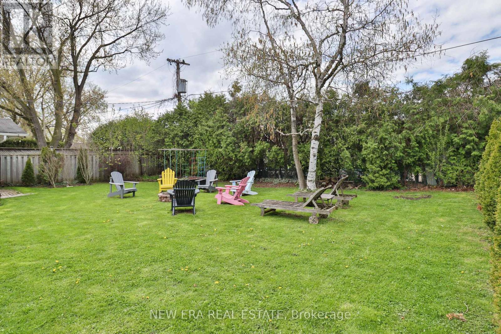630 Blue Forest Hill, Burlington, Ontario  L7L 4H3 - Photo 41 - W12131271